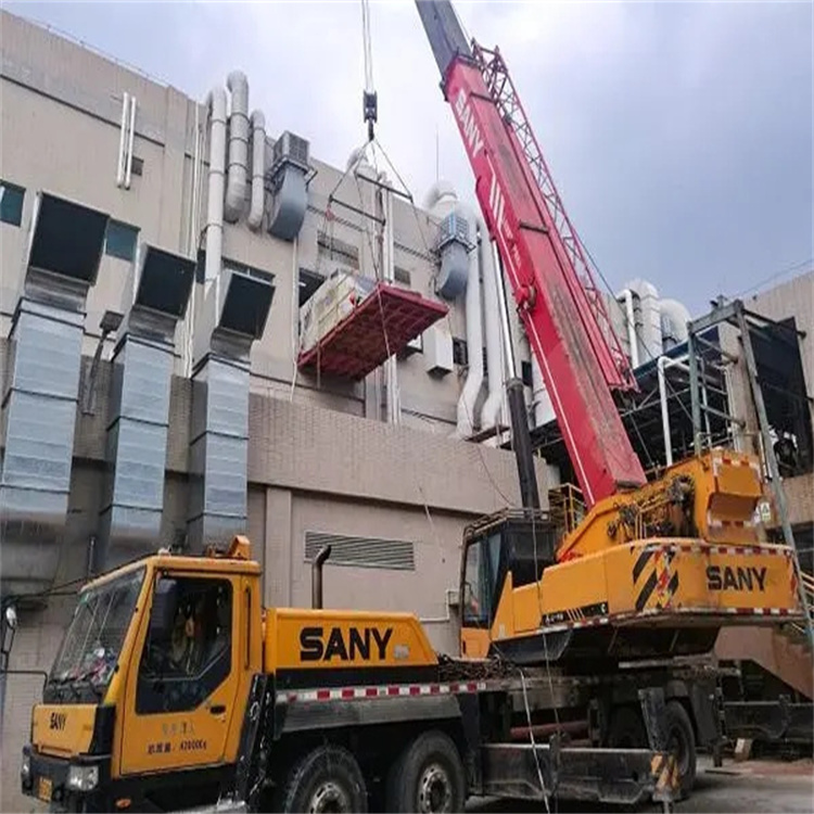 鱼峰一百吨吊车吊臂多长